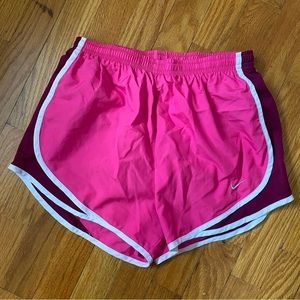 Nike Medium Tempo Women's Running Shorts, bright pink and dark raspberry pink